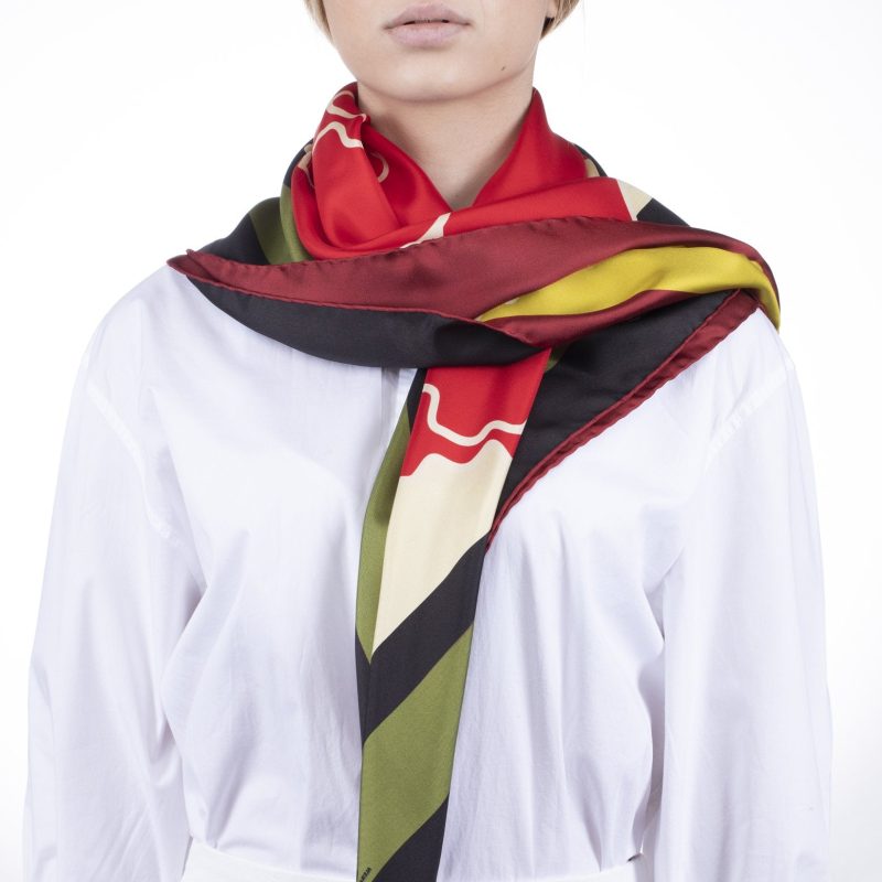 Spanish Carnation Double-sided silk scarf 90